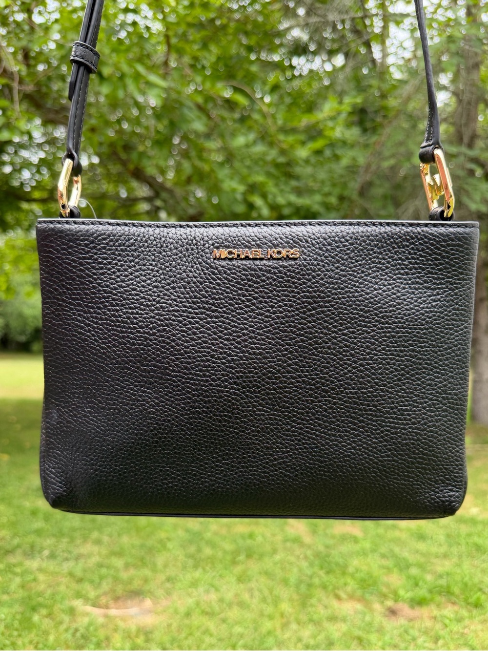 Michael Kors Trisha Medium Pebbled Leather Crossbody Bag Black NWT